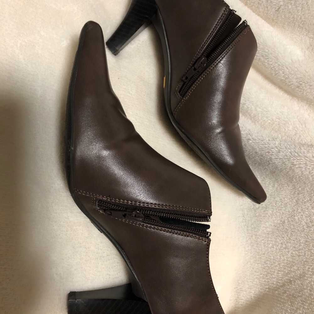 Booties - Picture 6 of 7